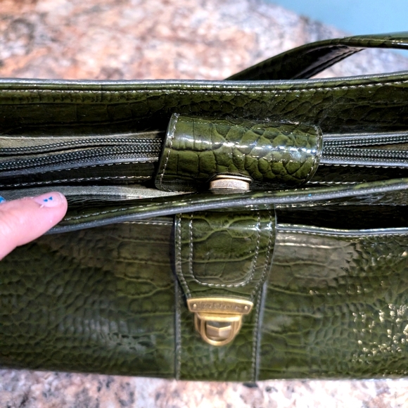 Green Crocodile Embossed Handbag - Picture 3 of 5